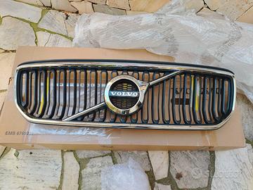 Volvo xc40 mascherina con stemma
