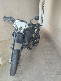 moto Husquarna 610