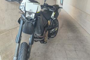 moto Husquarna 610
