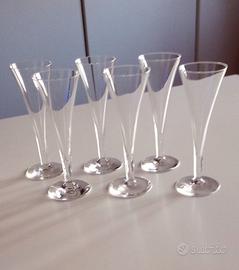6 BICCHIERI CALICI PICCOLI DA LIQUORE MAI USATI