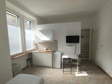 Monolocale con bagno privato