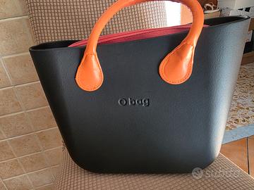 Borsa O Bag nera con custodia originale
