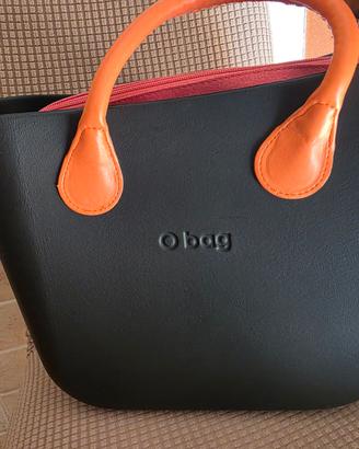 Borsa O Bag nera con custodia originale
