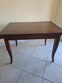 Tavolo in legno
