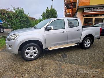 ISUZU D-MAX 2.5 TDI SOLAR CON PREZZO REALE