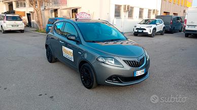 Lancia Ypsilon 1.0 FireFly 5 porte S&S Hybrid UnYc