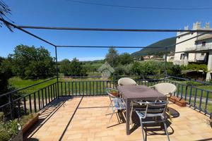 VILLA A SCHIERA A CAPRINO VERONESE
