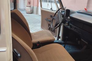 Volkswagen Maggiolino (serie Maggiolone) del 1973