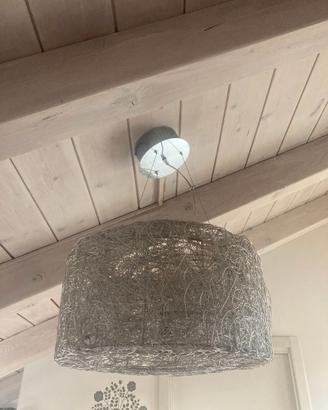 💡 Lampadario in fil di ferro intrecciato – design