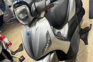 Piaggio Beverly 300