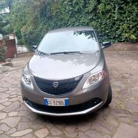 Lancia Ypsilon III 1.0 firefly hybrid Silver s