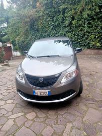 Lancia Ypsilon III 1.0 firefly hybrid Silver s