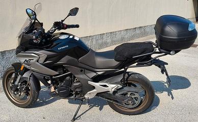 CFmoto 700MT agosto 2025