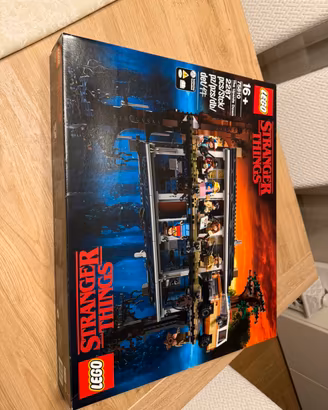 LEGO Stranger Things 75810 misb nuovo