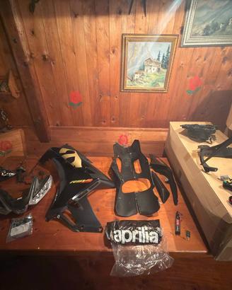 Accessori Aprilia RSV4 Factory – vari ricambi