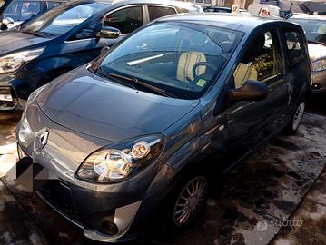 Renault Twingo 1.2 benzina valuto permute
