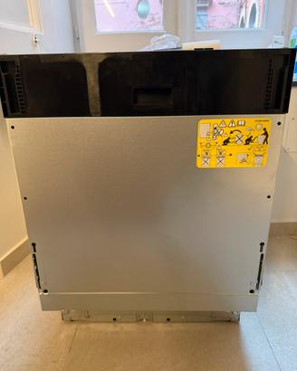 Lavastoviglie Electrolux AirDry serie 300 nuova