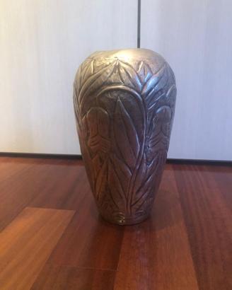 Vaso Jordan Sheffield Collection