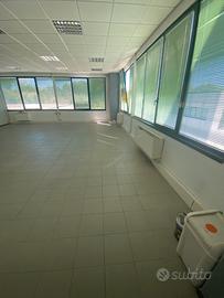 Locale uso ufficio 139 mq