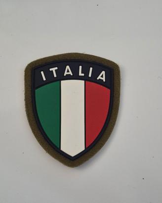 patch italia con bordo verde militare