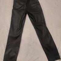 pantalone pelle stradivarius taglia EU 42