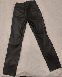 pantalone pelle stradivarius taglia EU 42