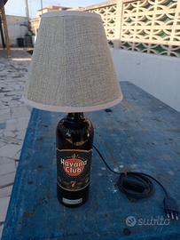 Lampada bottiglia con caffè