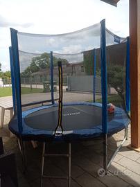 trampolino da esterno 