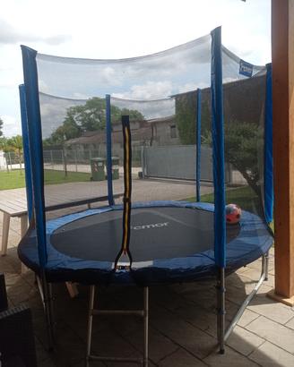 trampolino da esterno 