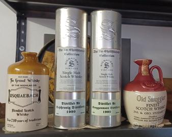 LOTTO N. 4 BROCCHE E LATTE VUOTE WHISKY ANNI 90
