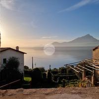 RUSTICO A TORRI DEL BENACO