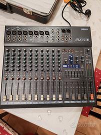 MIXER YAMAHA MX12/4