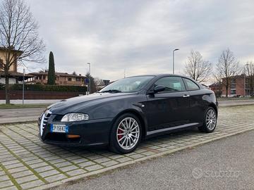 Alfa Romeo GT 3.2 V6 ASI