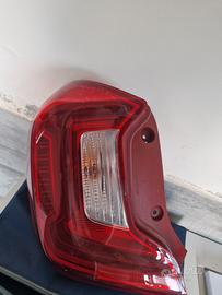 Fanalino a led kia picanto 2021