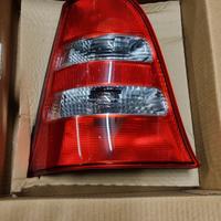FARO POSTERIORE MERCEDES