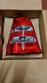 FARO POSTERIORE MERCEDES