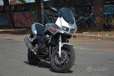 Yamaha FZ1 RATE PERMUTE GARANZIA