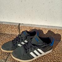 Scarpe Adidas taglia 39