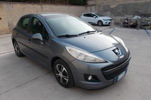 Peugeot 207 1.4 8V 75CV 5p. X Line