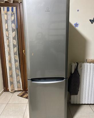 Due frigoriferi uno indesit e l’altro wirpool