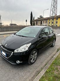 Peugoet 208 1.4 benzina- 2012