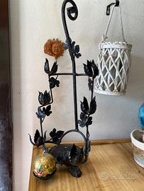 Candelabro / Portacandele in ferro battuto stile f