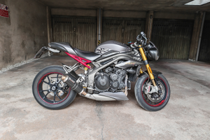 Triumph speed triple 1050R