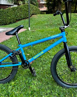 Bici BMX Novus freestyle