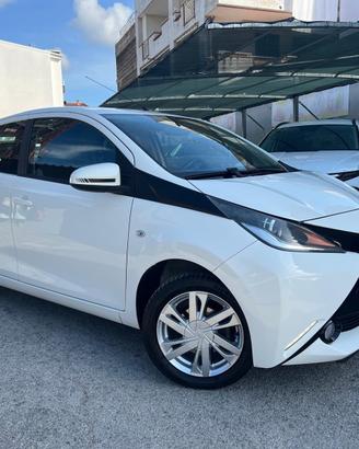 Toyota Aygo 5p 1.0 x-pure Bluetooth/Kamera