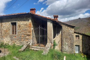 Casale Cetica da ristrutturare