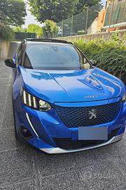 Peugeot e-2008 GT - Neopatentati - Pari al nuovo