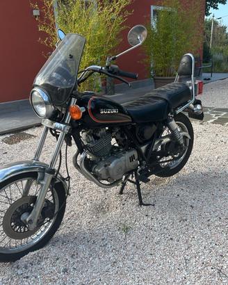 Suzuki GN 250