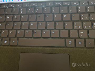 Tastiera surface pro8
