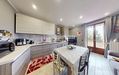 QUADRILOCALE RISTRUTTURATO CON BALCONI, BOX E CANT